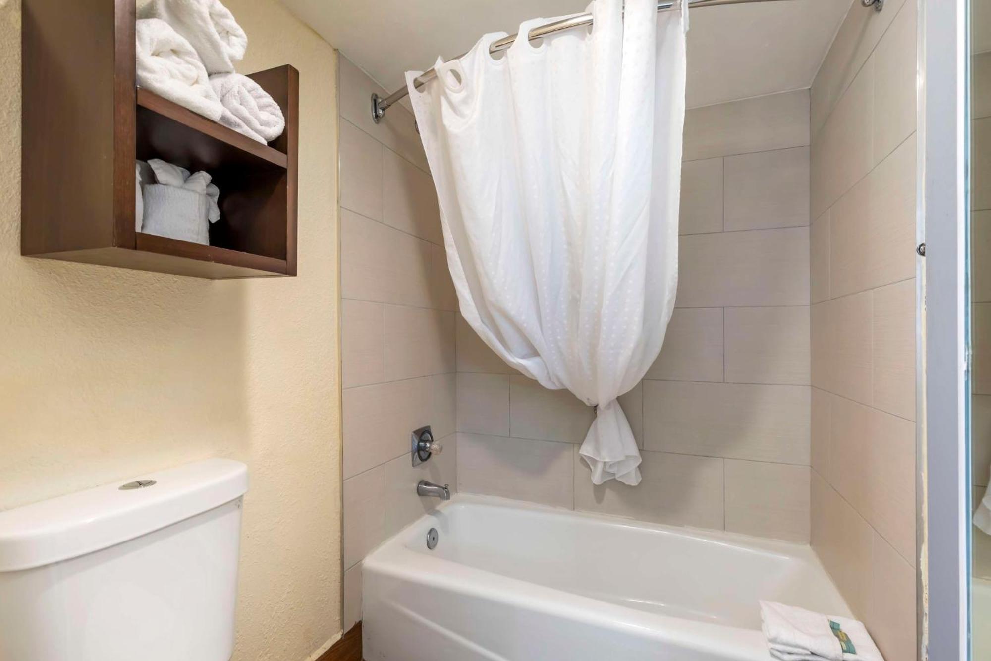 Best Western Salisbury Plaza Экстерьер фото